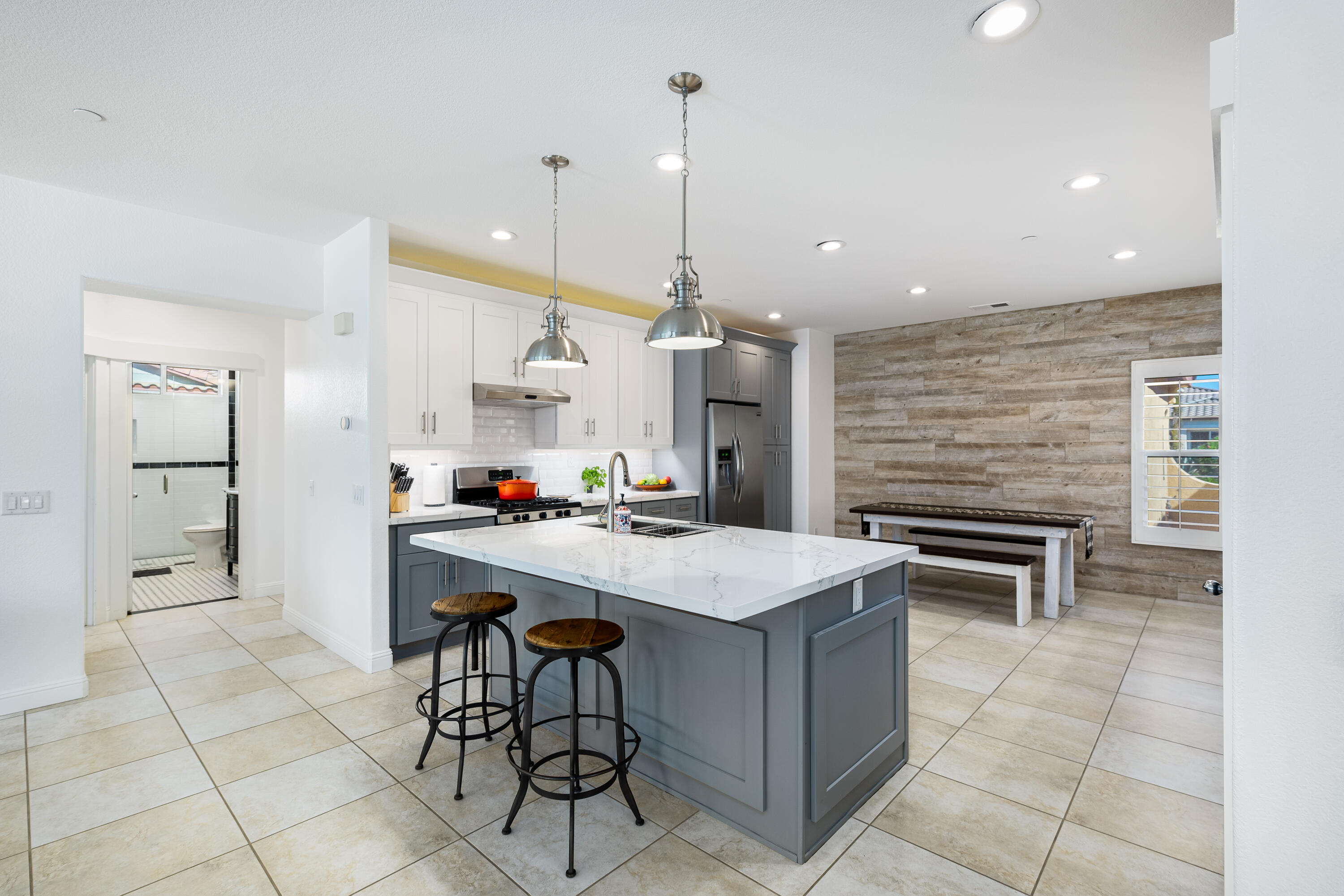 985 Alta Ridge Palm Springs, CA 92262 - Photo 18 of 44 a kitchen with a sink a counter space and appliances