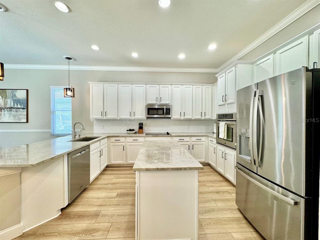 18711 Chaville Road Lutz, FL 33558 - Photo 19 of 72