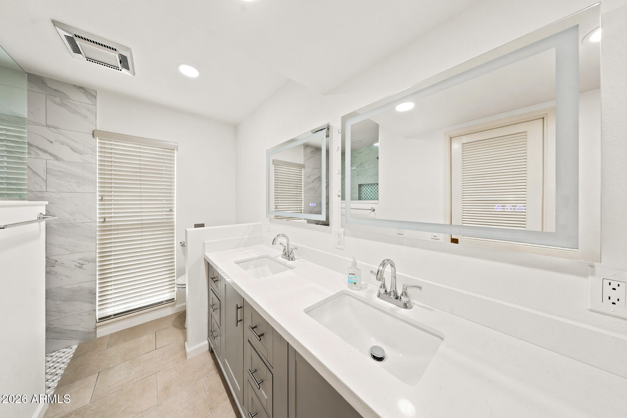 15410 North Ridgeview Road Sun City, AZ 85351 - Photo 21 of 43 Master Bath 1