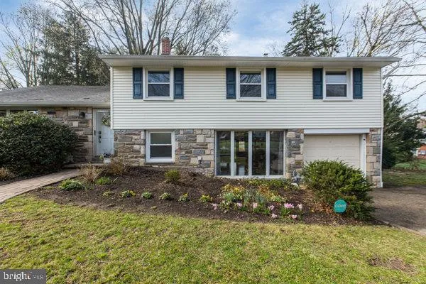 $625,000 | 634 Linton Road, Huntingdon Valley, PA 19006