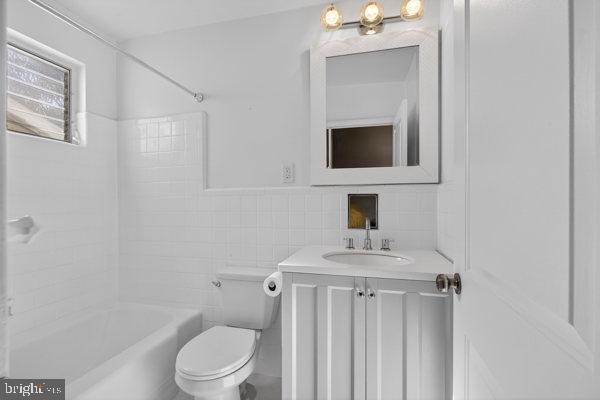 634 Linton Road Huntingdon Valley, PA 19006 - Photo 17 of 69