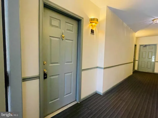 $2,300 | 7715 Lafayette Forest Drive, Unit 101, Annandale, VA 22003