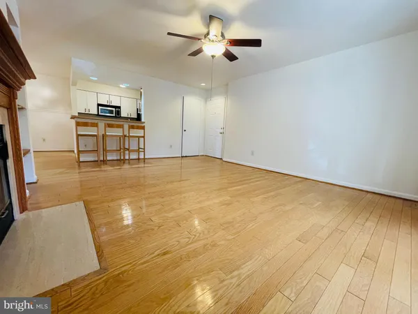 $2,300 | 7715 Lafayette Forest Drive, Unit 101, Annandale, VA 22003