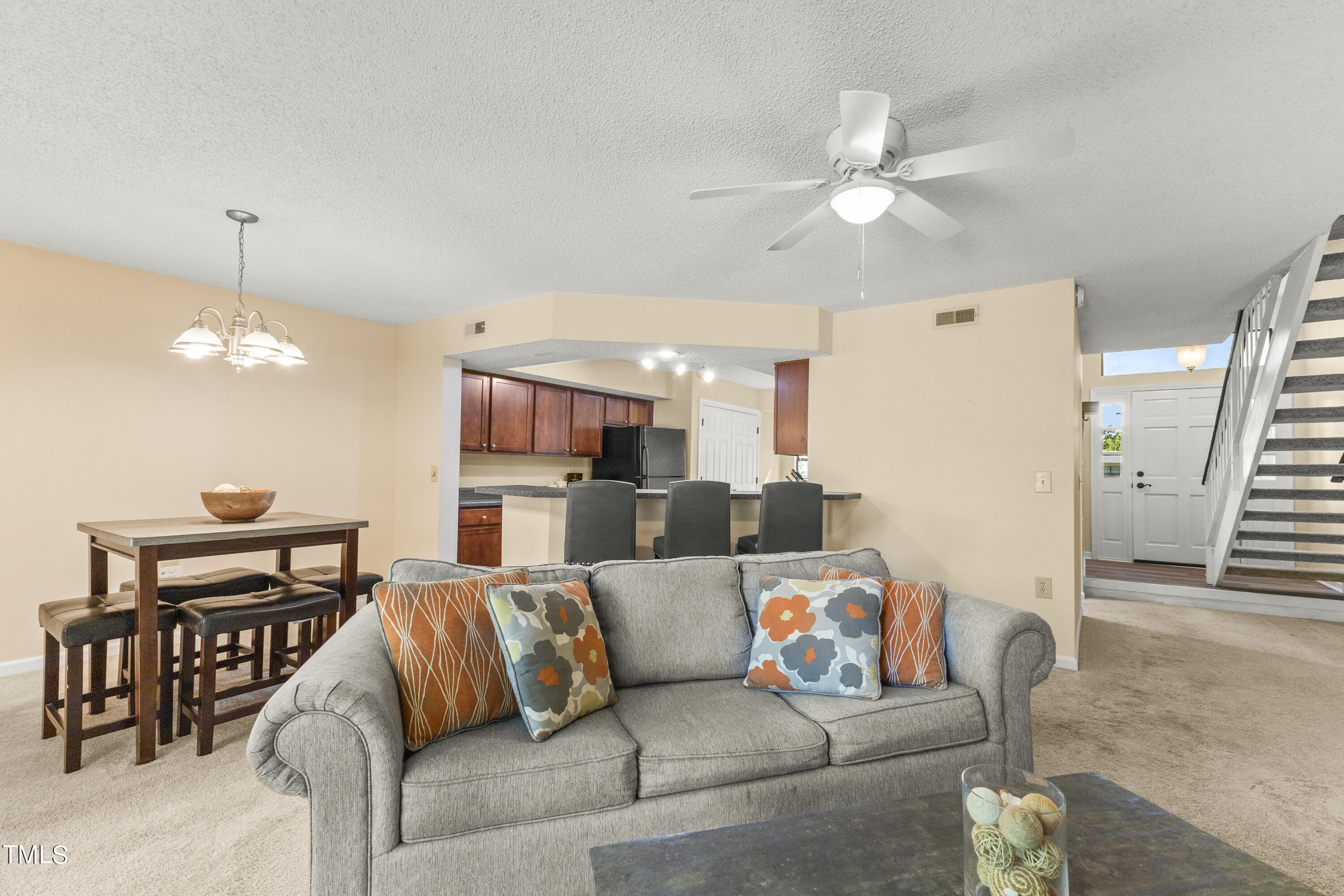 7927 Falcon Rest Circle Raleigh, NC 27615 - Photo 13 of 50 13-202406257927 Falcon Rest Cir013
