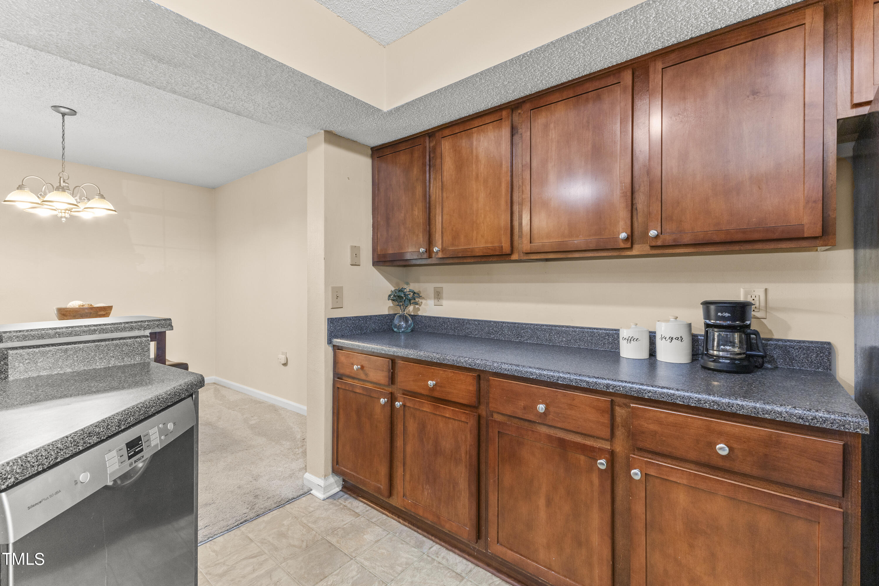 7927 Falcon Rest Circle Raleigh, NC 27615 - Photo 25 of 50 25-202406257927 Falcon Rest Cir025
