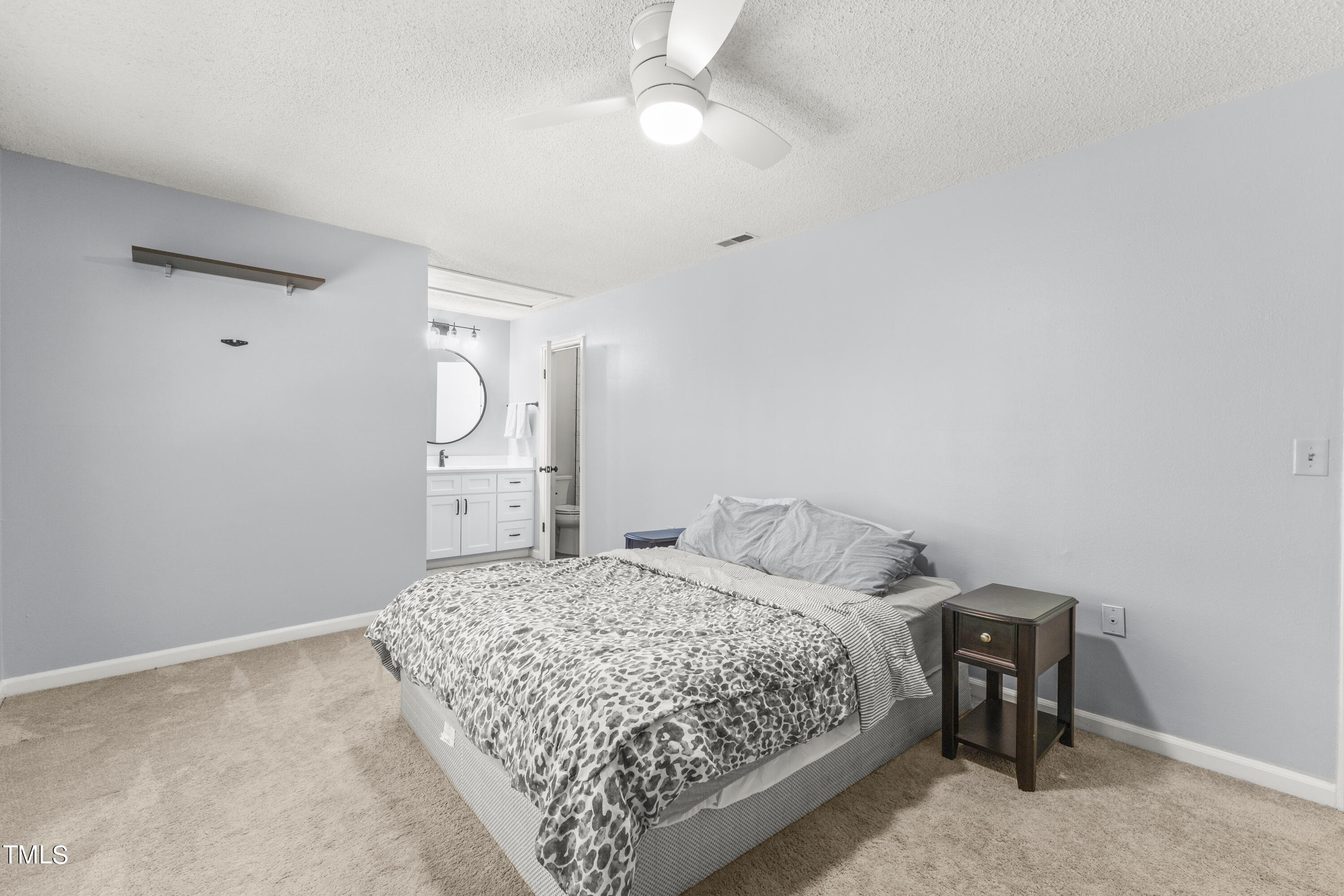 7927 Falcon Rest Circle Raleigh, NC 27615 - Photo 35 of 50 35-202406257927 Falcon Rest Cir035