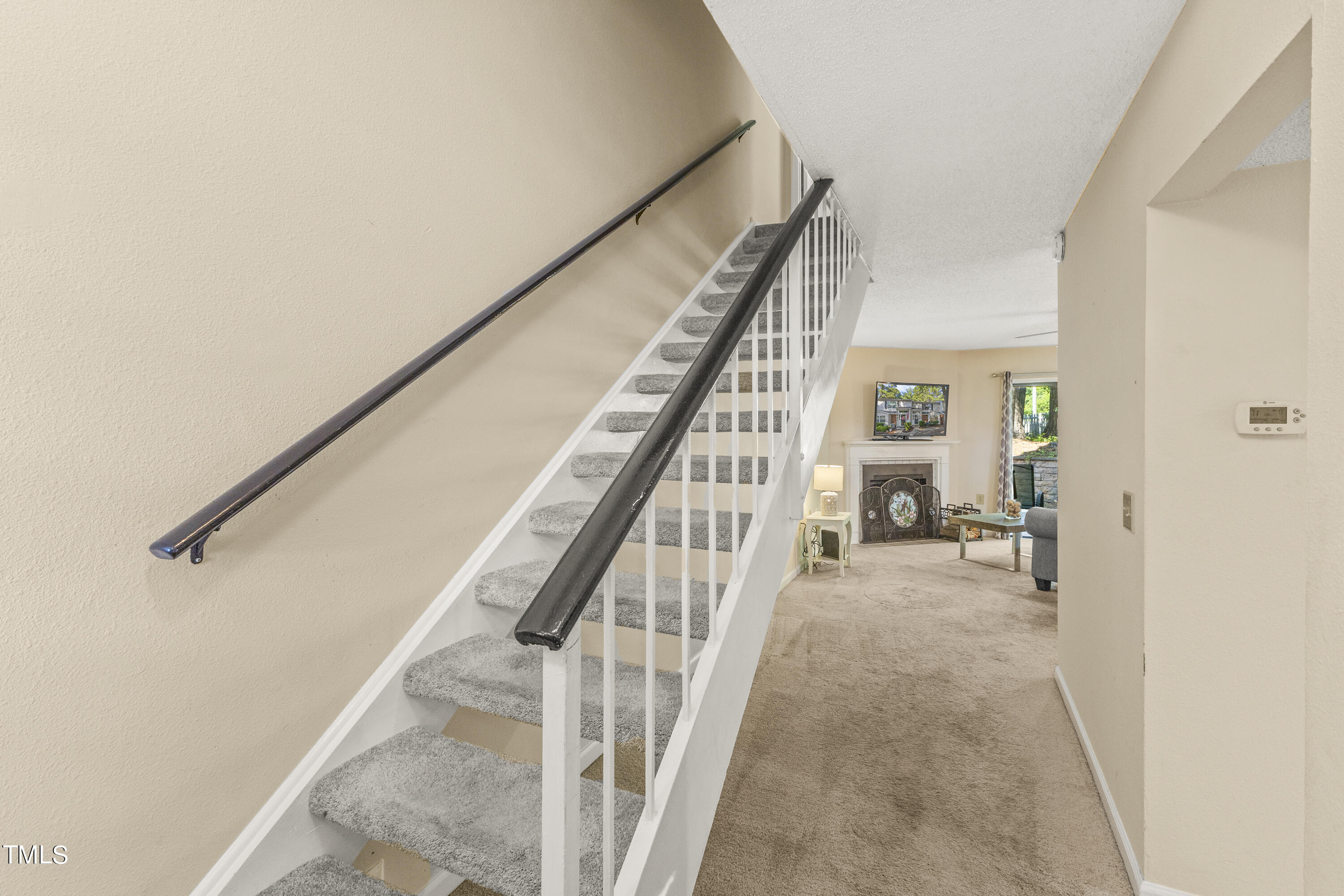7927 Falcon Rest Circle Raleigh, NC 27615 - Photo 6 of 50 06-202406257927 Falcon Rest Cir006
