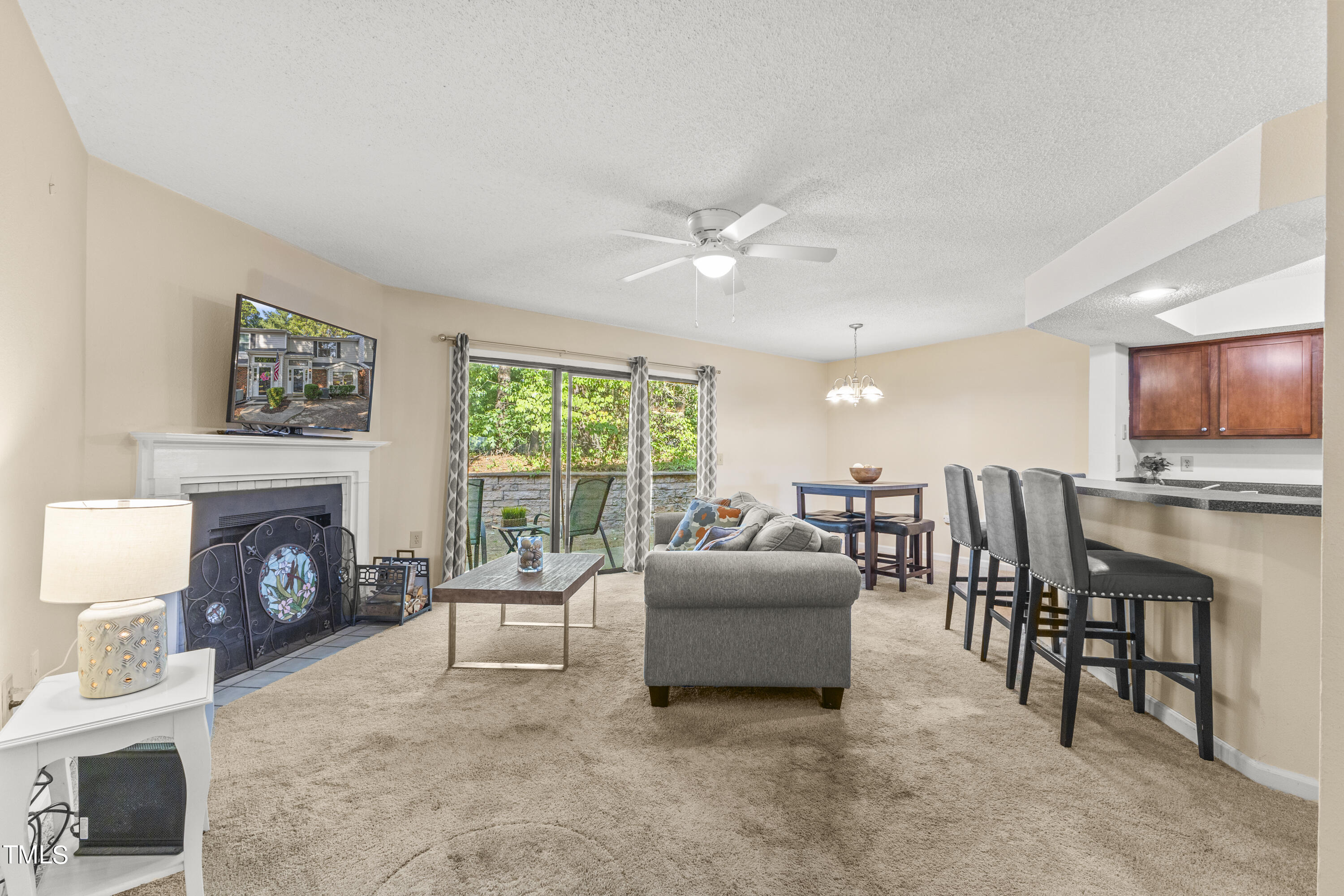 7927 Falcon Rest Circle Raleigh, NC 27615 - Photo 10 of 50 10-202406257927 Falcon Rest Cir010