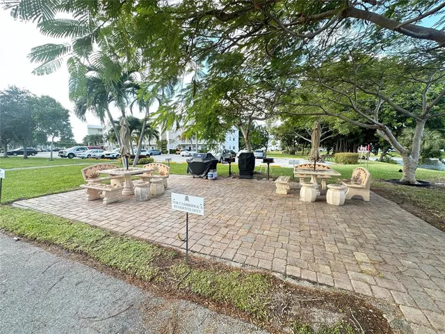 $94,900 | 3006 Cambridge A, Unit 3006, Deerfield Beach, FL 33442