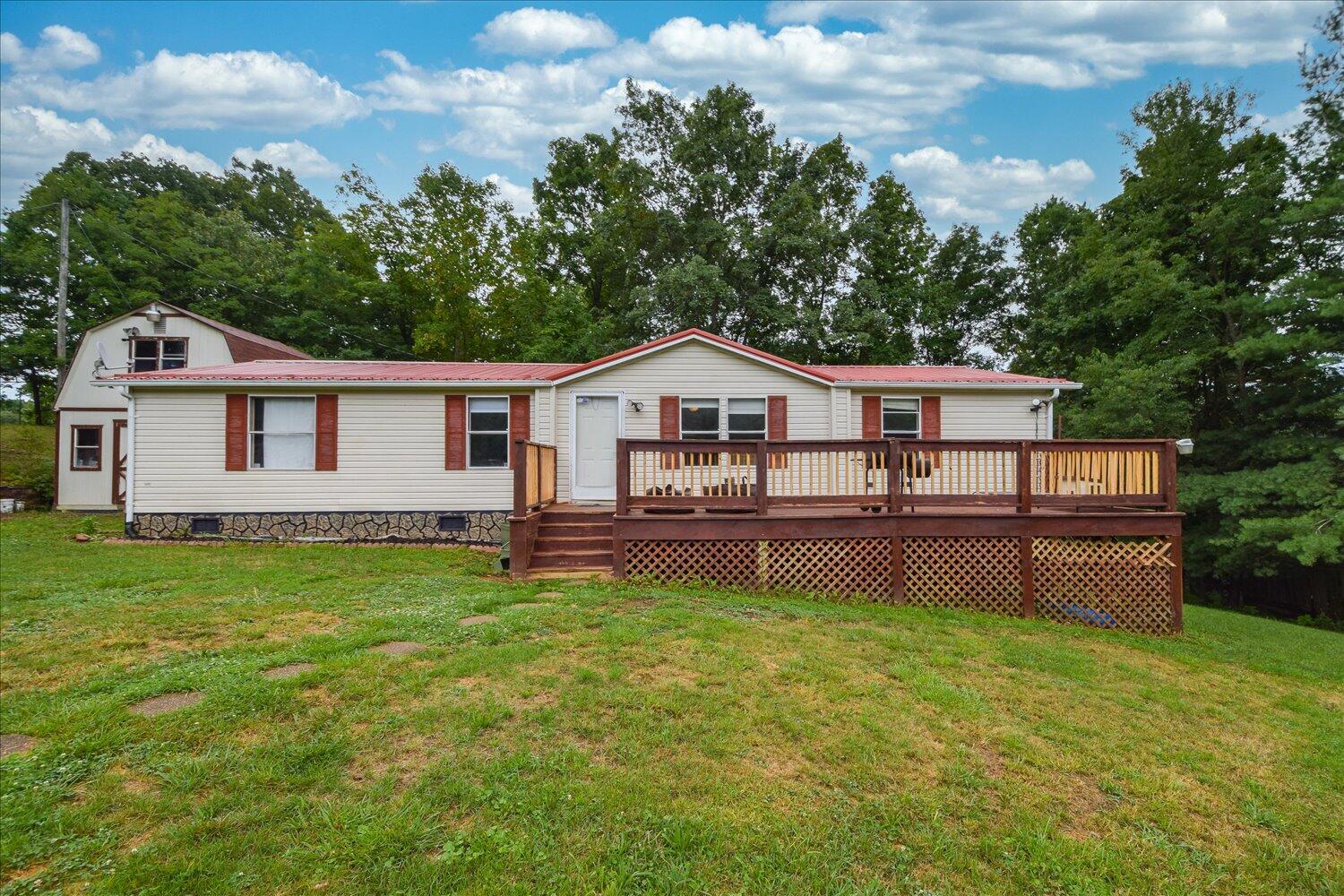 6423 Meacham Road Salem, VA 24153 - Photo 1 of 29 a house view with a garden space