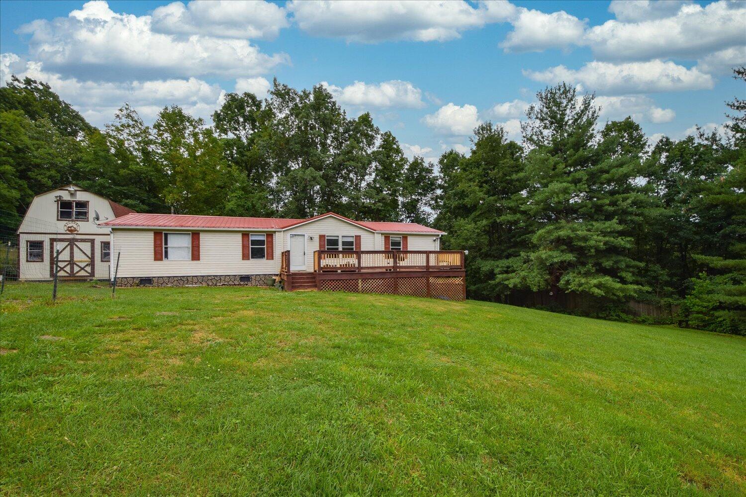 6423 Meacham Road Salem, VA 24153 - Photo 19 of 29 a view of a house with a big yard