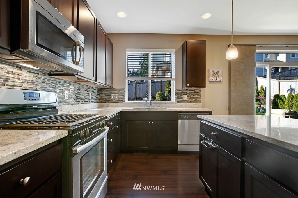 23030 19th Place West Bothell, WA 98021 - Photo 5 of 25