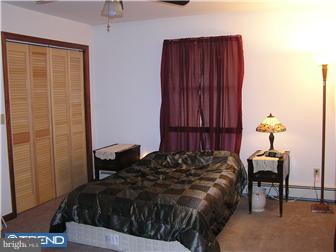 382 Sharon Road Hightstown, NJ 08520 - Photo 7 of 9