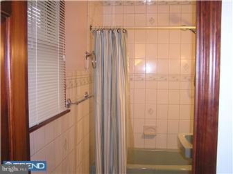382 Sharon Road Hightstown, NJ 08520 - Photo 8 of 9