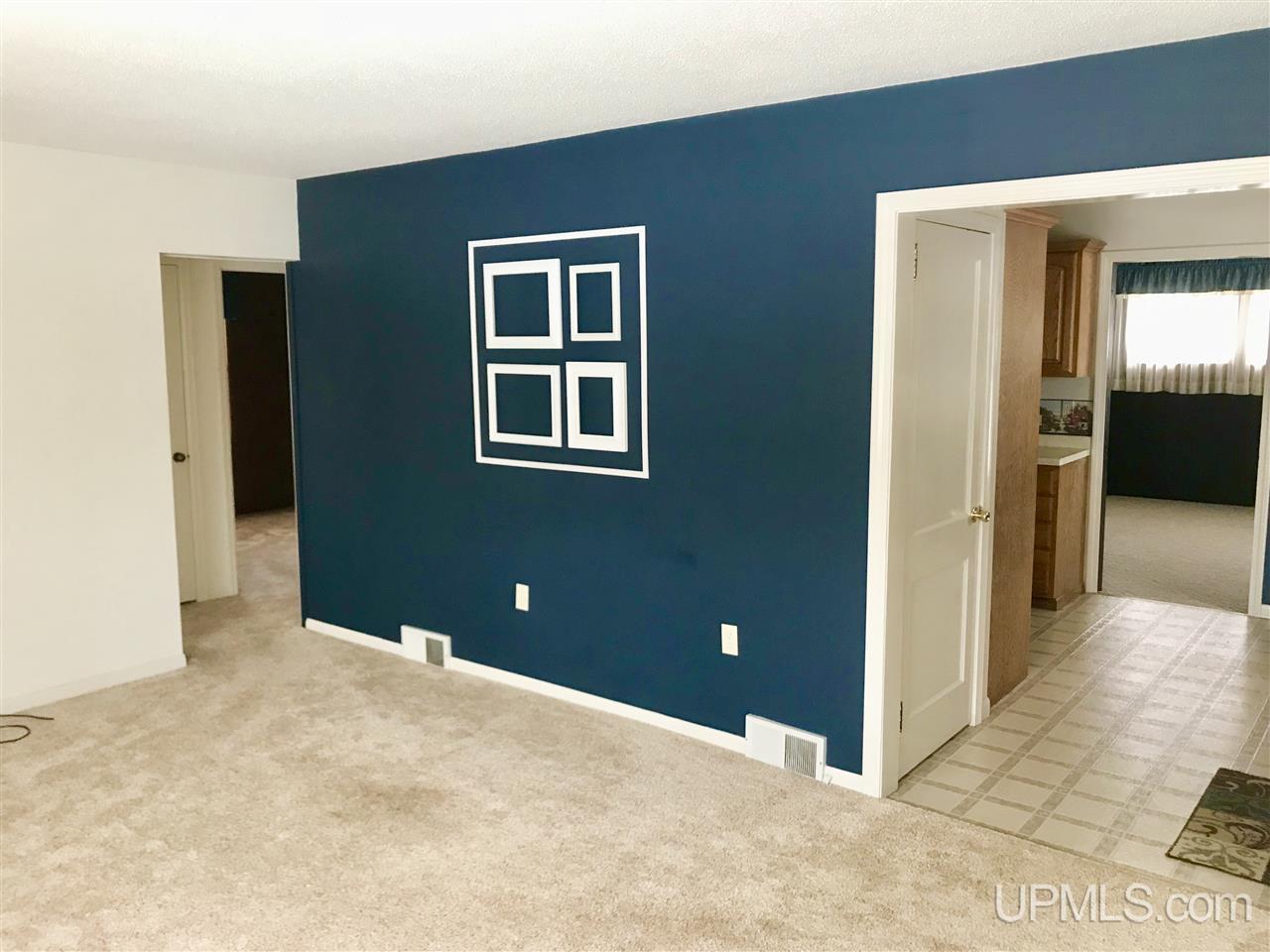 718 Poplar Street Ishpeming, MI 49849 - Photo 3 of 19 Gallery Image 3