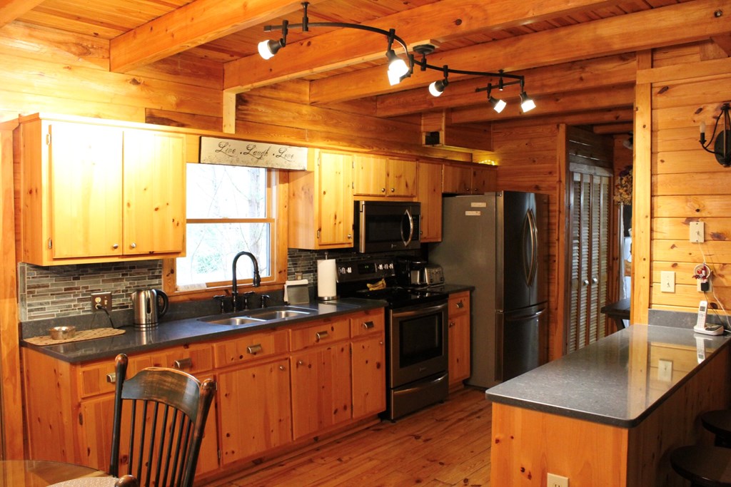 2841 Hines Gap Road Warm Springs, GA 31830 - Photo 8 of 36 Gallery Image 8