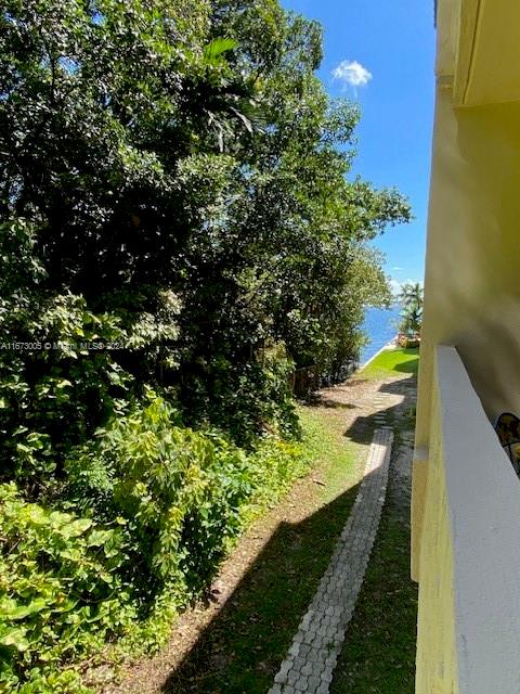 Brickell Miami, FL 33129 - Photo 24 of 24 a view of a yard from a balcony