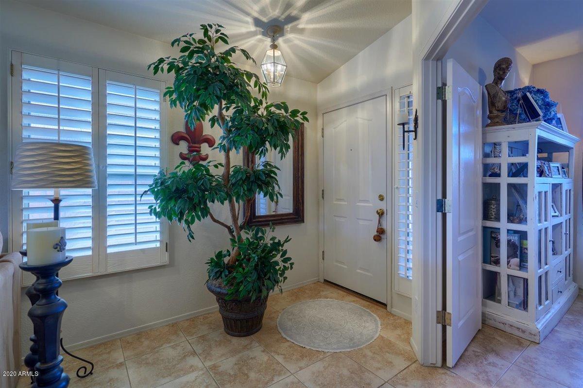 4415 East Rowel Road Phoenix, AZ 85050 - Photo 2 of 22 Foyer