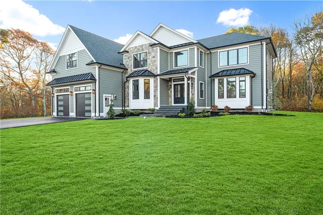 $2,950,000 | 140 South Pier Road, Narragansett, RI 02882