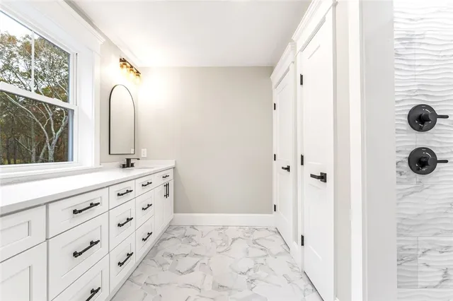 $2,950,000 | 140 South Pier Road, Narragansett, RI 02882