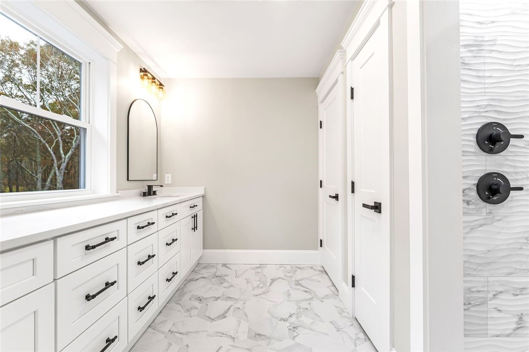 140 South Pier Road Narragansett, RI 02882 - Photo 23 of 40 2nd Floor Primary Bathroom