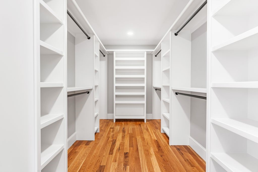 140 South Pier Road Narragansett, RI 02882 - Photo 25 of 40 Walk-in Closet - Primary