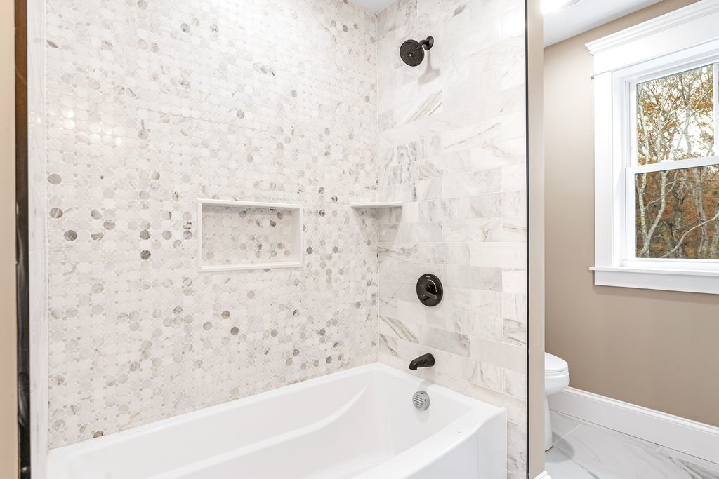 140 South Pier Road Narragansett, RI 02882 - Photo 31 of 40 2nd Floor - Full Hall Bathroom