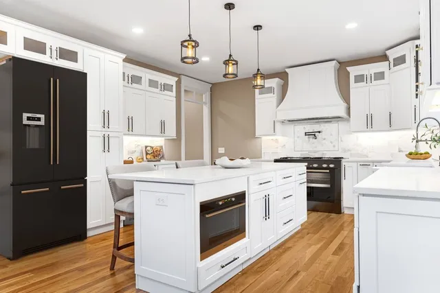 $2,950,000 | 140 South Pier Road, Narragansett, RI 02882