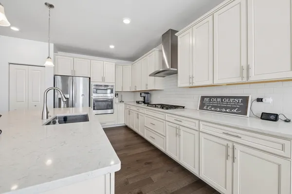 $459,500 | 807 Back Bay Court, Minooka, IL 60447