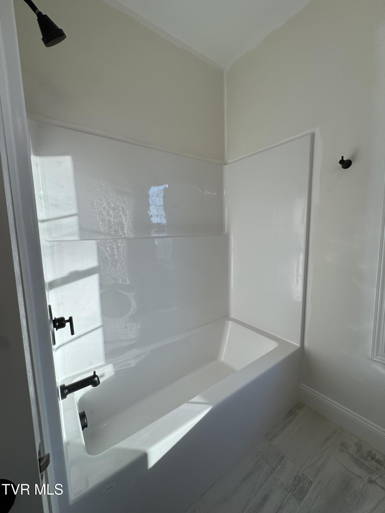 1196 Hawley Road Blountville, TN 37617 - Photo 15 of 24 IMG_2209