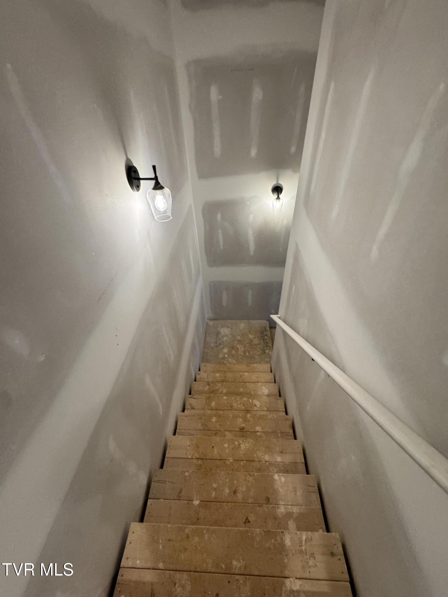 1196 Hawley Road Blountville, TN 37617 - Photo 19 of 24 IMG_2193