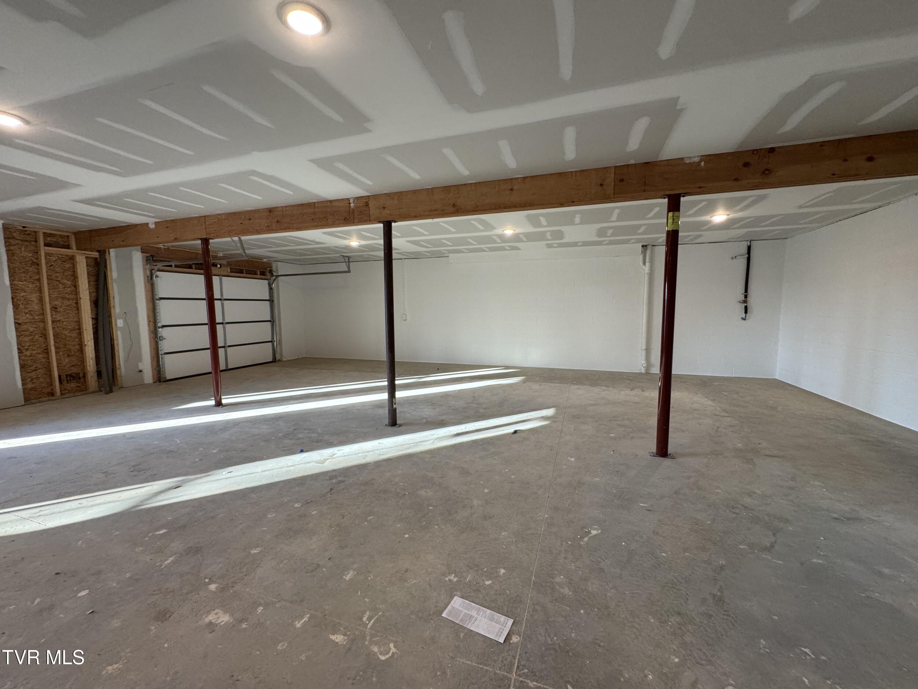 1196 Hawley Road Blountville, TN 37617 - Photo 20 of 24 IMG_2194