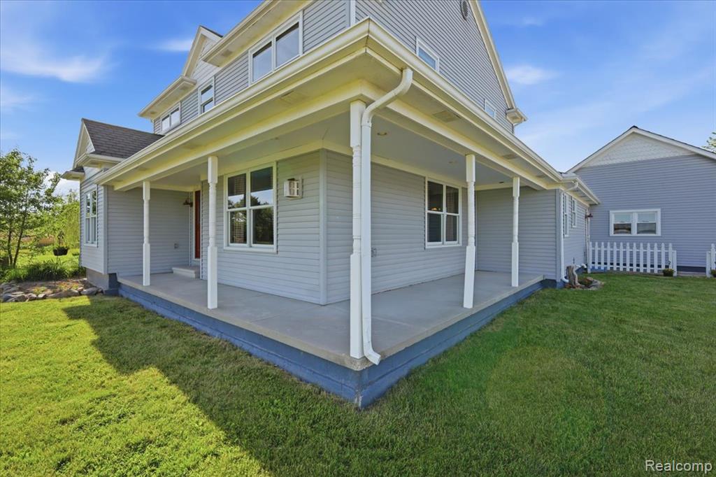7868 Big Hand Road Columbus, MI 48063 - Photo 6 of 91