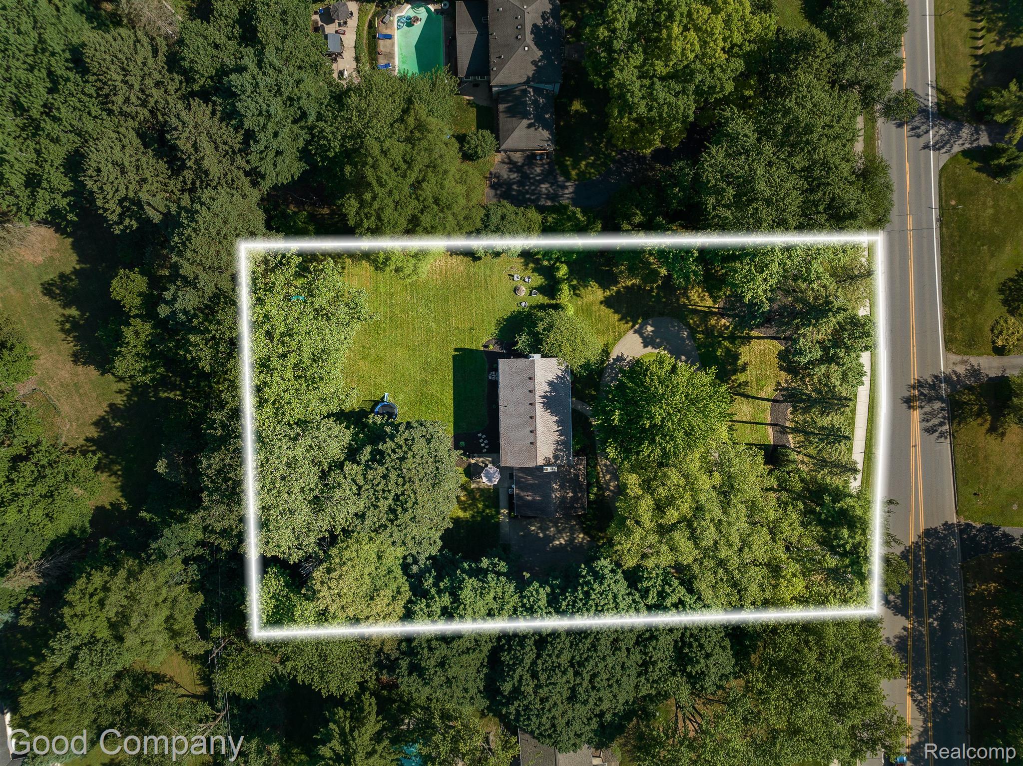 5450 Lahser Road Bloomfield Hills, MI 48302 - Photo 43 of 44 Lot sits on 1 acre