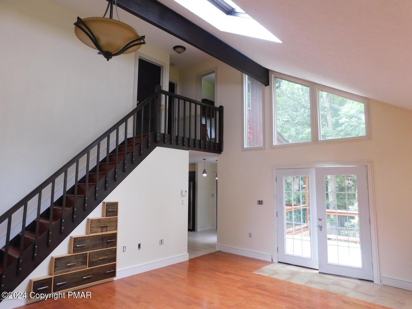 112 Messerle Court Bushkill, PA 18324 - Photo 10 of 33 20200808142903385666000000-o