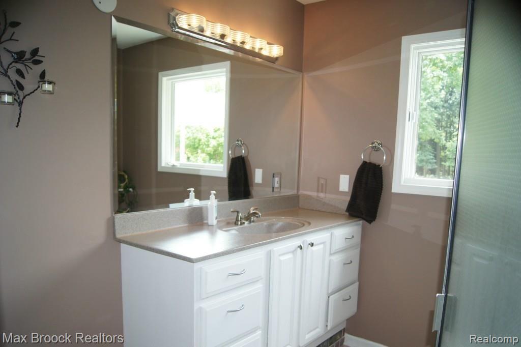 25675 Farmbrook Road Southfield, MI 48034 - Photo 24 of 58 2014-07-12 2014-07-12 001 031.jpg