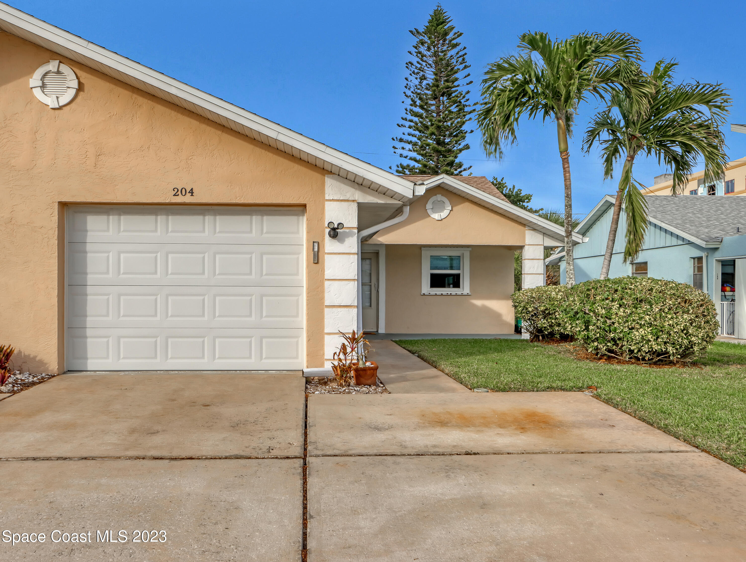 204 Ocean View Lane Indialantic, FL 32903 - Photo 2 of 30 204 Ocean View (3)
