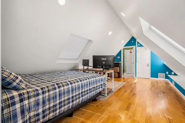 $829,999 | 143 Burrill Street, Unit 301, Swampscott, MA 01907