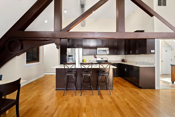 $849,999 | 143 Burrill Street, Unit 301, Swampscott, MA 01907