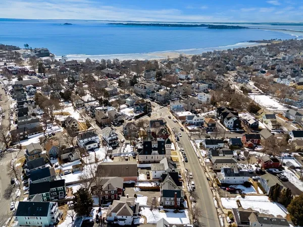 $829,999 | 143 Burrill Street, Unit 301, Swampscott, MA 01907