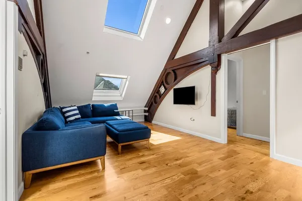 $849,999 | 143 Burrill Street, Unit 301, Swampscott, MA 01907