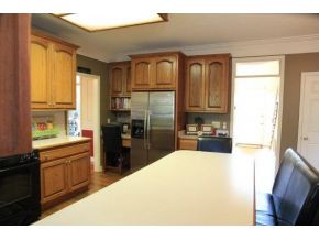 3404 Redstone Road Johnson City, TN 37604 - Photo 7 of 21 desk area in kitchen