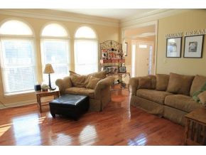 3404 Redstone Road Johnson City, TN 37604 - Photo 10 of 21 living room