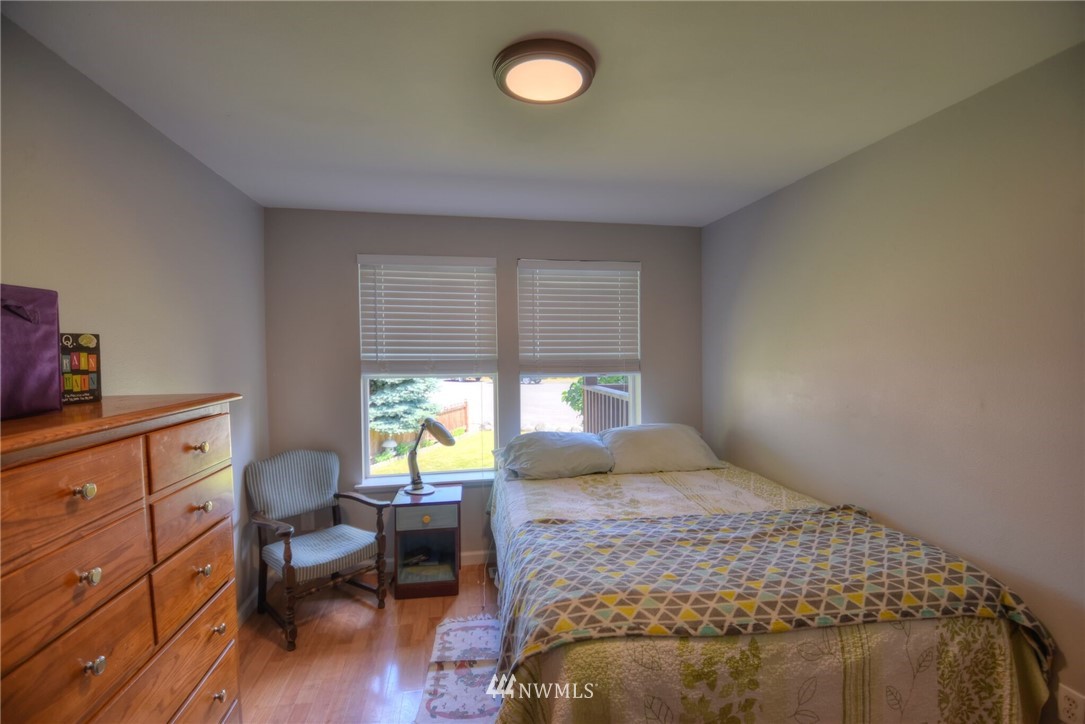 18011 Iris Place Southwest Rochester, WA 98579 - Photo 11 of 23 Gallery Image 11