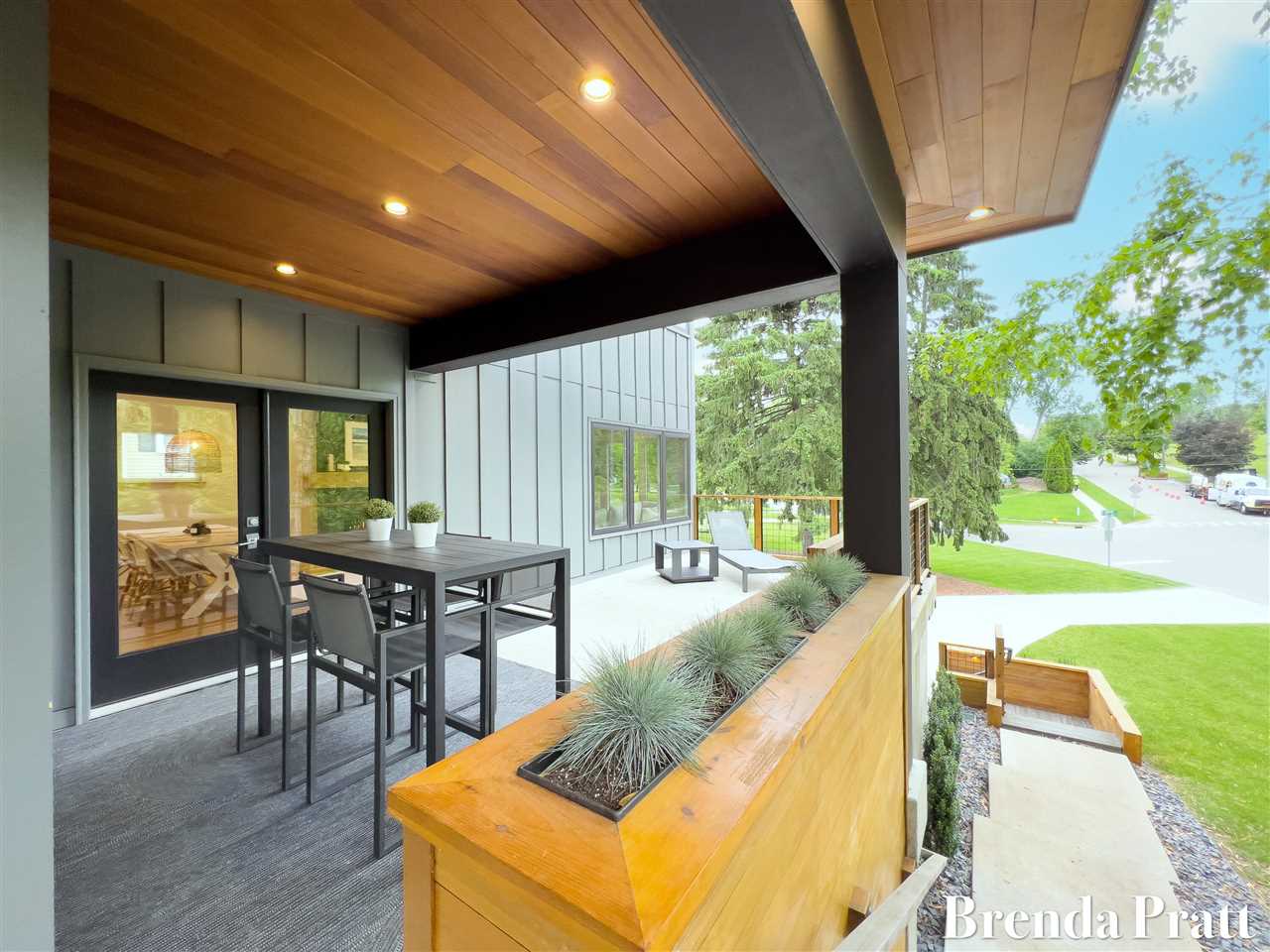 509 Manhattan Road East Grand Rapids, MI 49506 - Photo 10 of 48