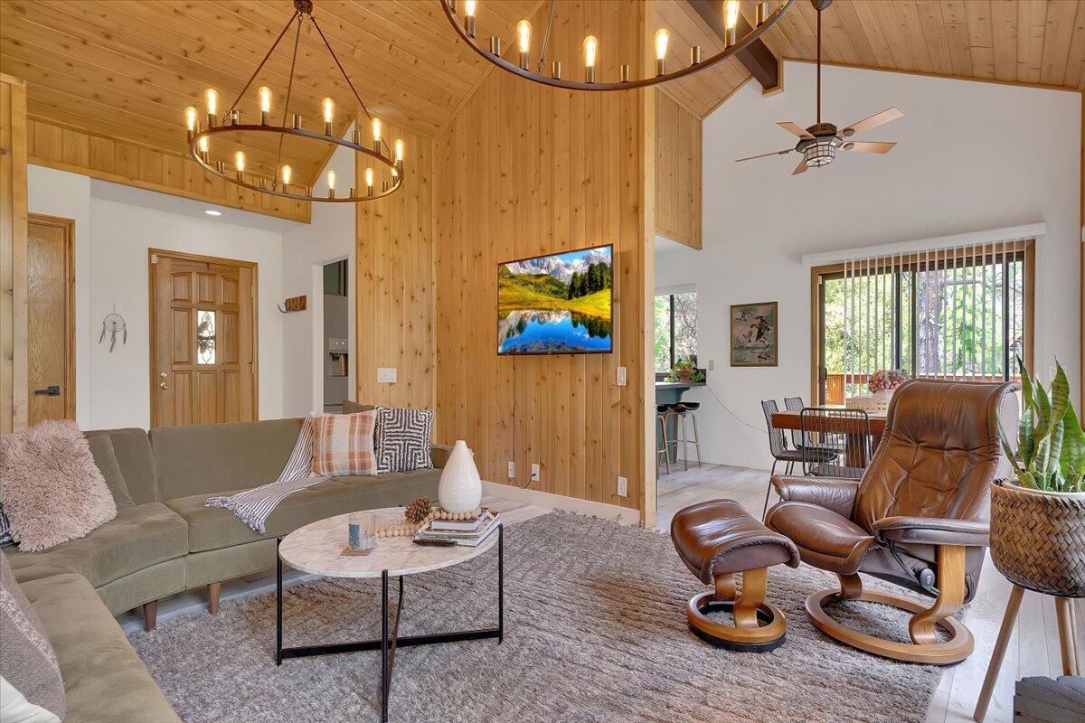 53455 West Ridge Road Idyllwild, CA 92549 - Photo 5 of 28 10-DSC05723
