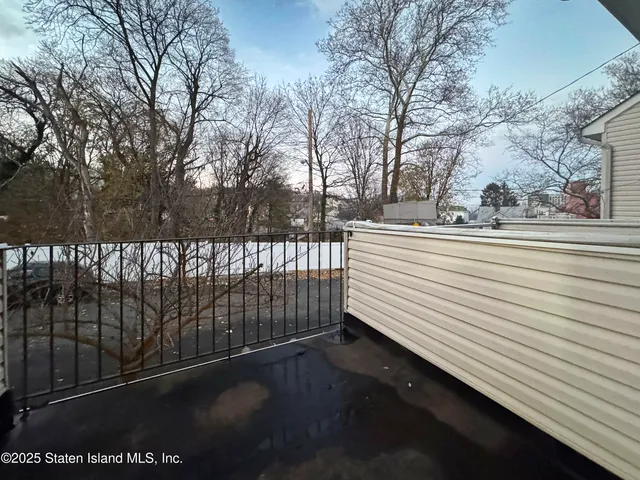 $599,000 | 12 Tompkins Place | Stapleton