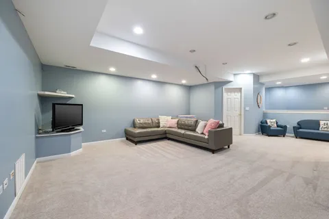 $749,000 | 1443 Sunflower Court, Grayslake, IL 60030