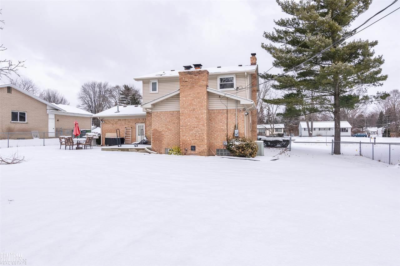 8422 21 Mile Road Utica, MI 48317 - Photo 25 of 26 50005541-24.JPG