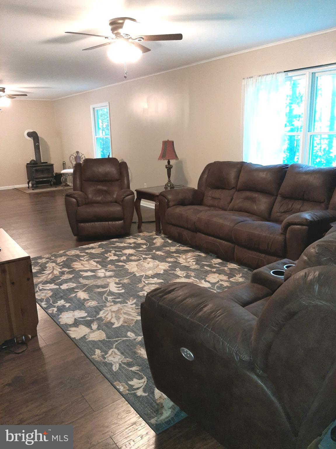 13811 Union Church Road Sumerduck, VA 22742 - Photo 11 of 47 living room